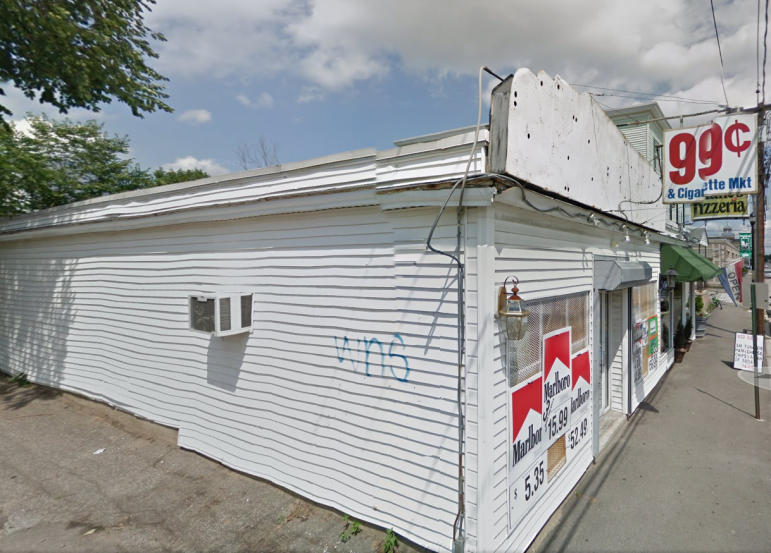 99 Cent & Cigarette Market