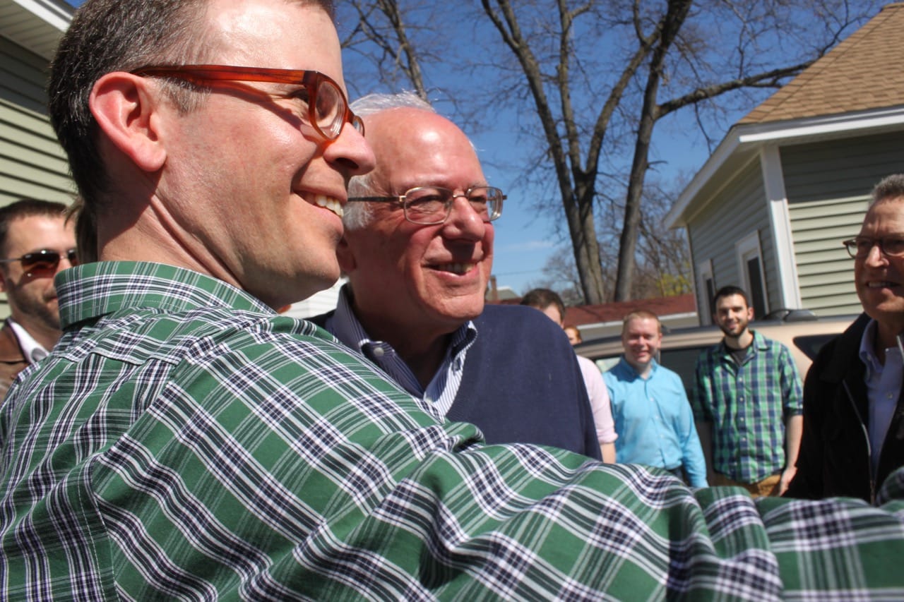 Bernie Sanders gains on Clinton in new Franklin Pierce favorability poll