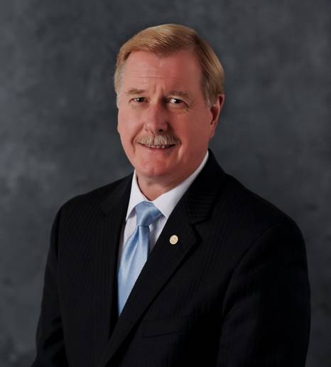 ‘Is jetBlue coming to #MHT?’ and more questions answered by Airport Director Mark Brewer