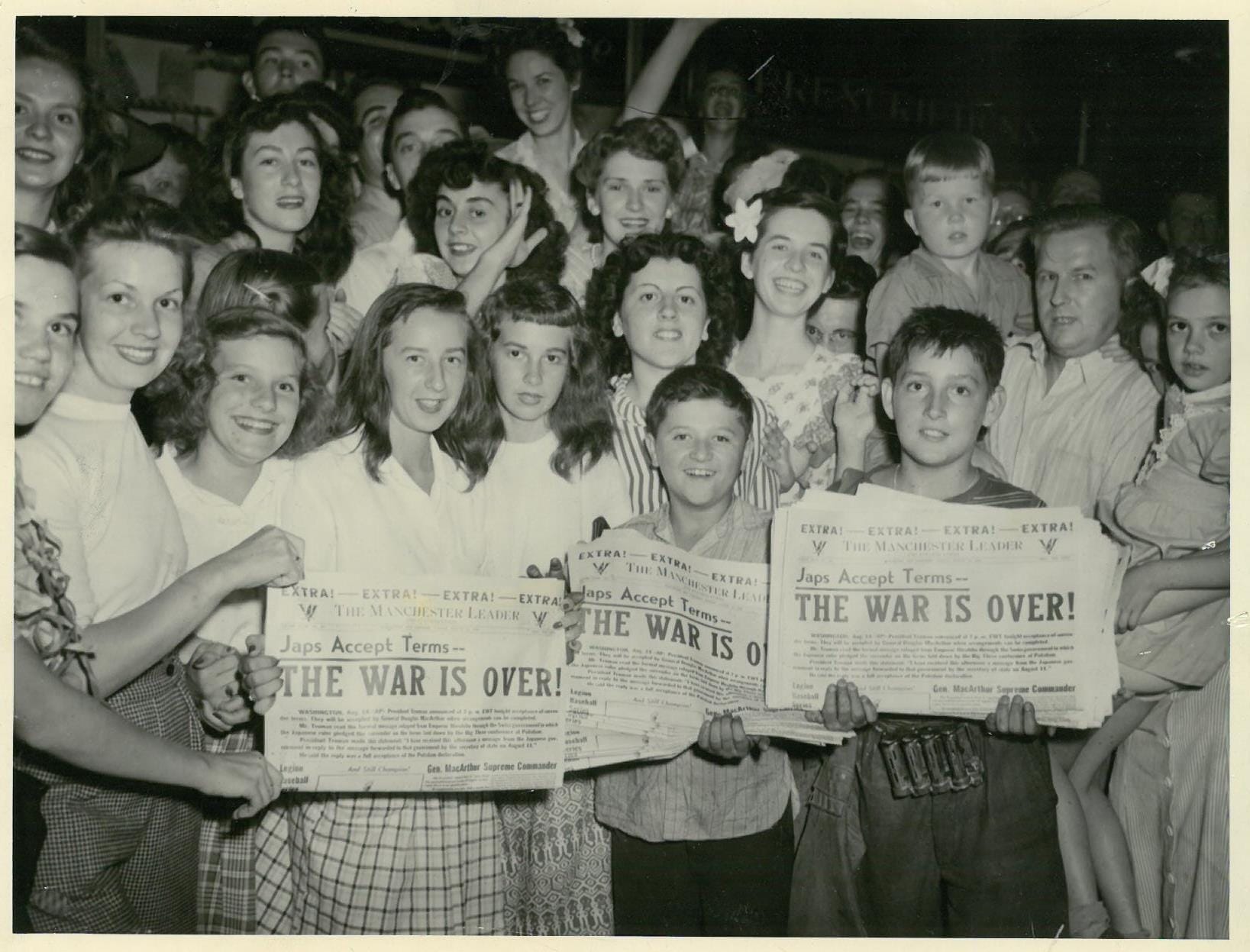 V-J Day in MHT: Counterfeit breadcrumb confetti, jalopy parade and unplanned pageantry