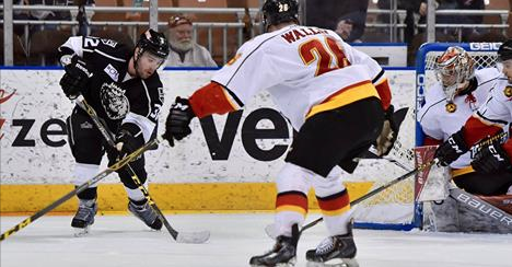 Thunderstruck: Monarchs fall 4-3 in Game 2 of semi-finals