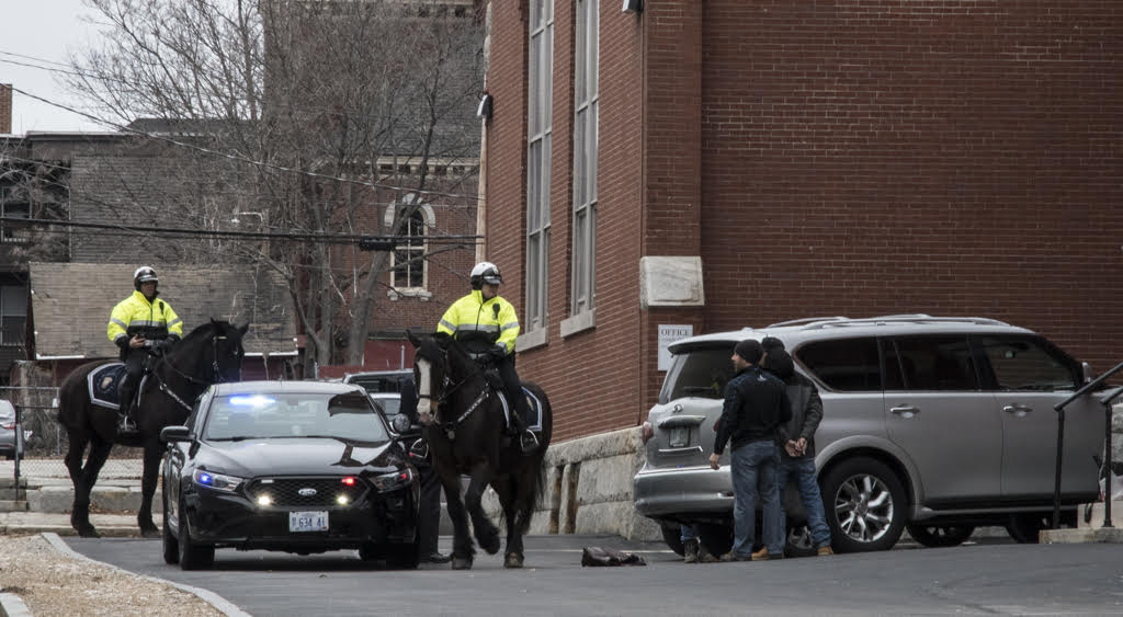 Quick work by undercover detectives leads to arrest after man steals bag from parked truck