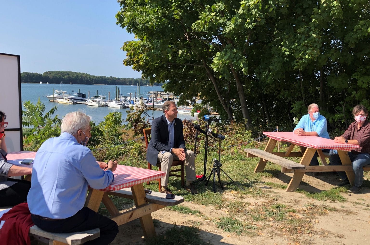 Sununu mulls lower rooms-and-meals tax to help restaurant owners