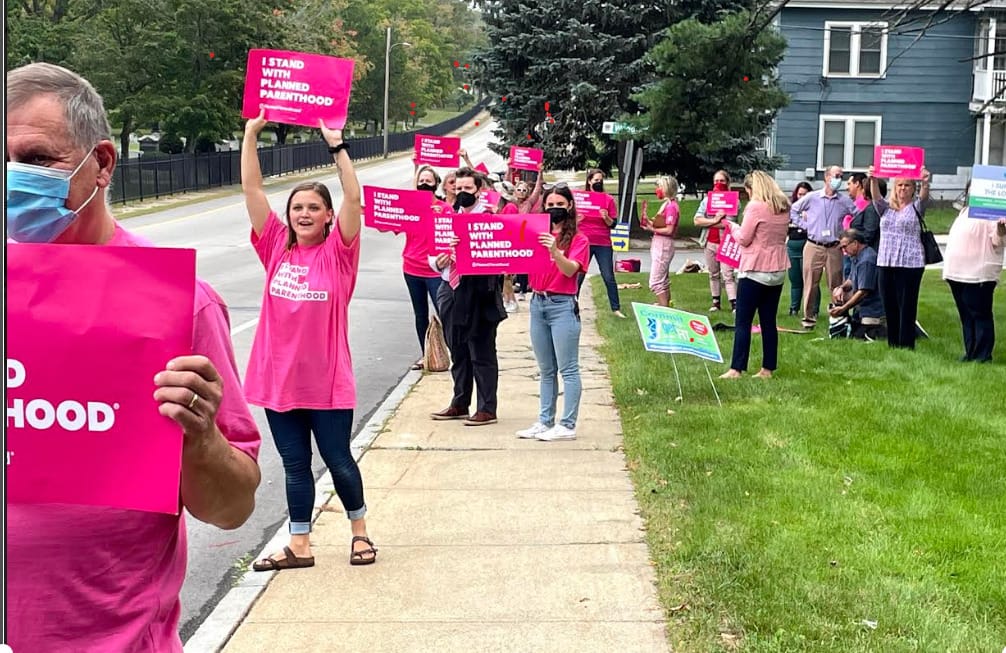 Executive Council votes 4-1 to deny state funding for reproductive health providers