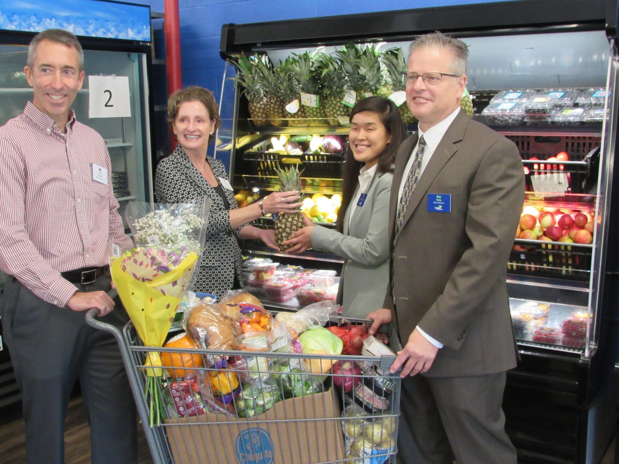 Hannaford $50K grant to FIT means improved shopping experience for pantry clients