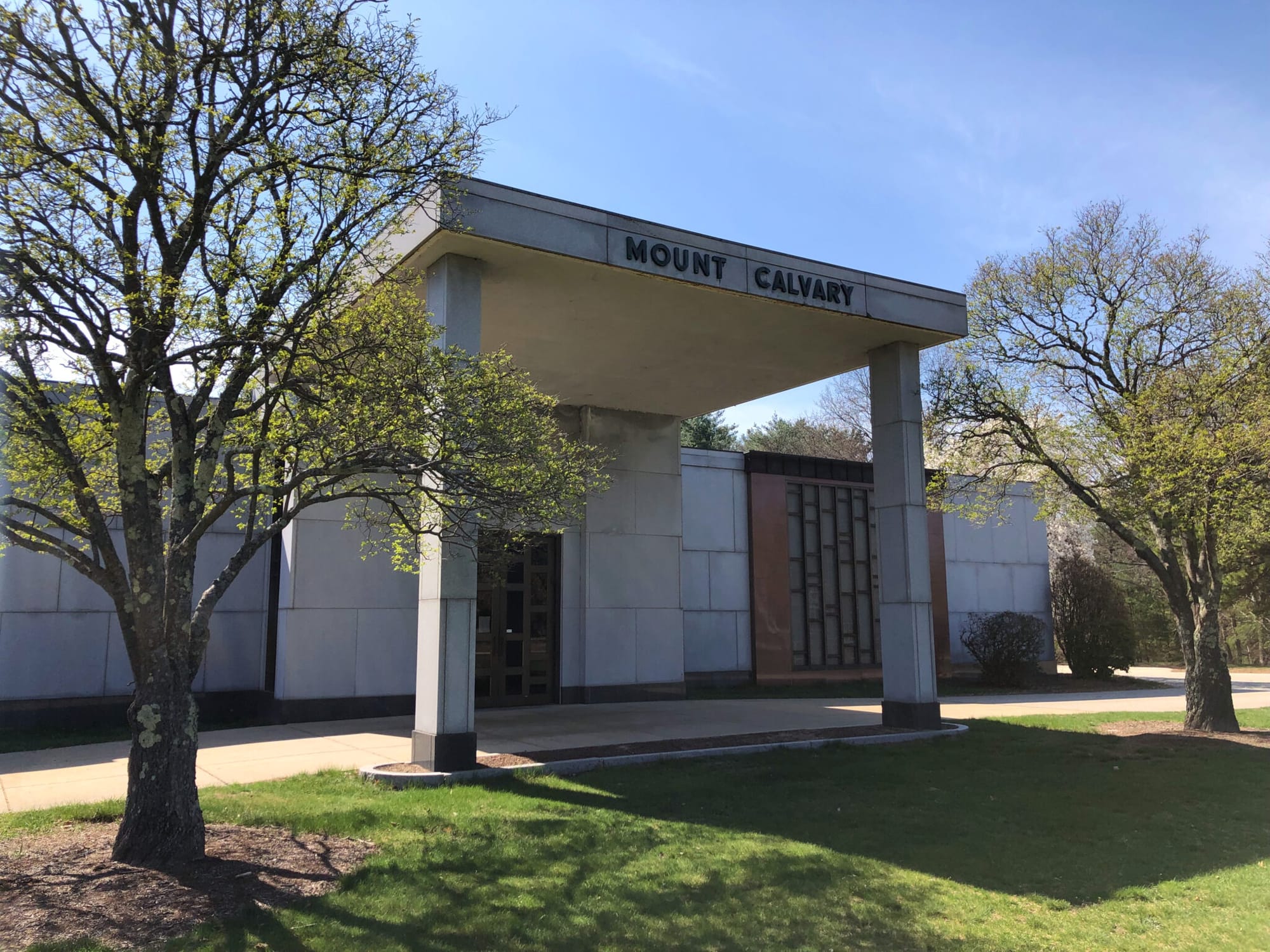 The mausoleum at Mount Calvary Cemetery in Manchester has, for many years, given a final resting place to the cremated remains of unclaimed people from around the state. (Hadley Barndollar | New Hampshire Bulletin)