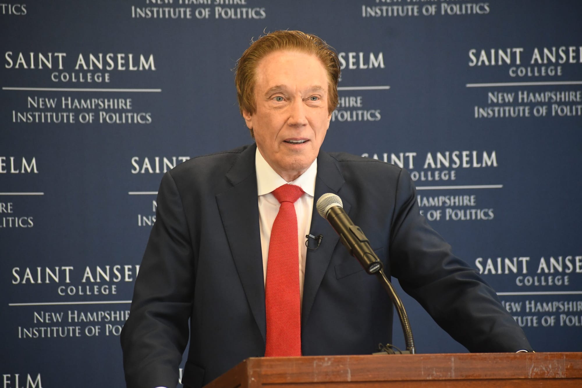 Johnson focuses on economics at Saint Anselm campaign stop