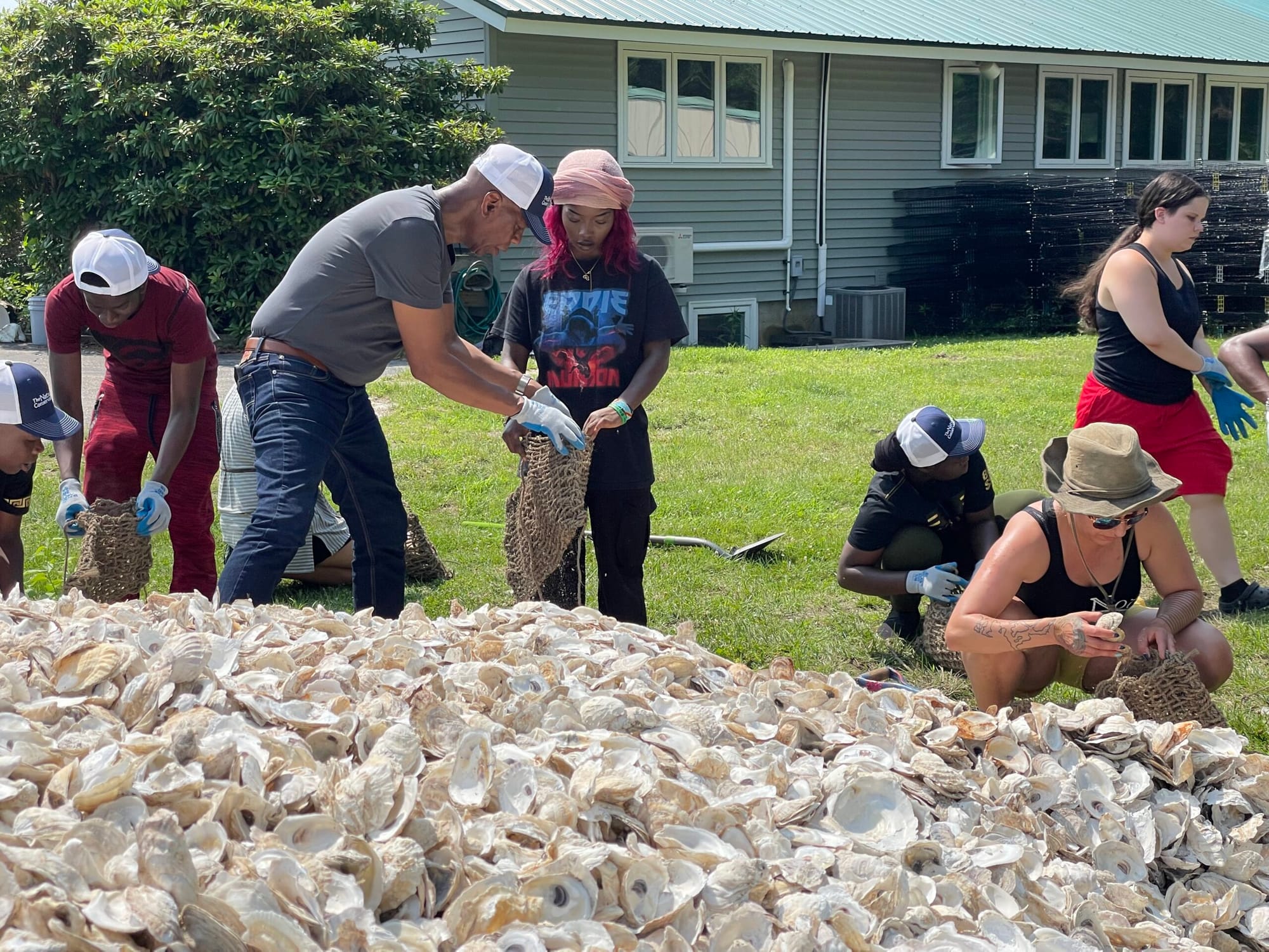 Bug bites, oysters, scorching heat – oh my! A field trip to gain insight and inspiration