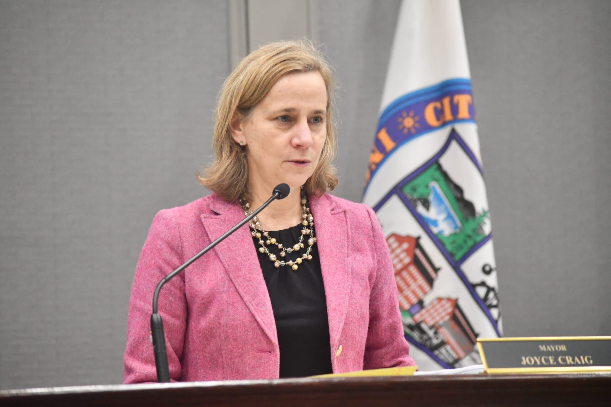 School board ratifies five contracts