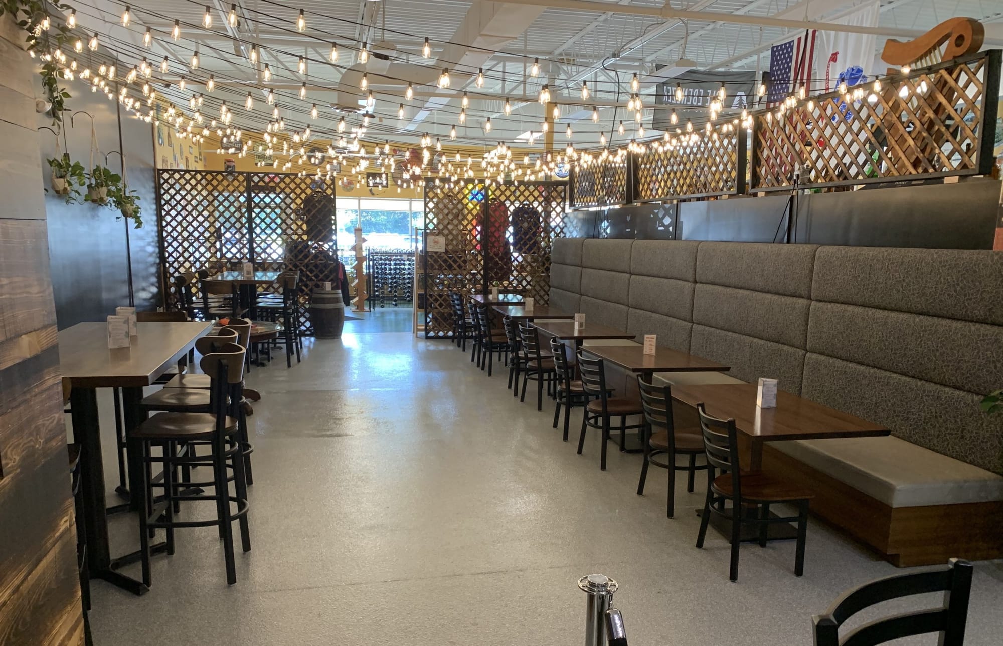 Pint-Sized Pub: Something small, new and wonderful brewing at Bert’s Beer & Wine