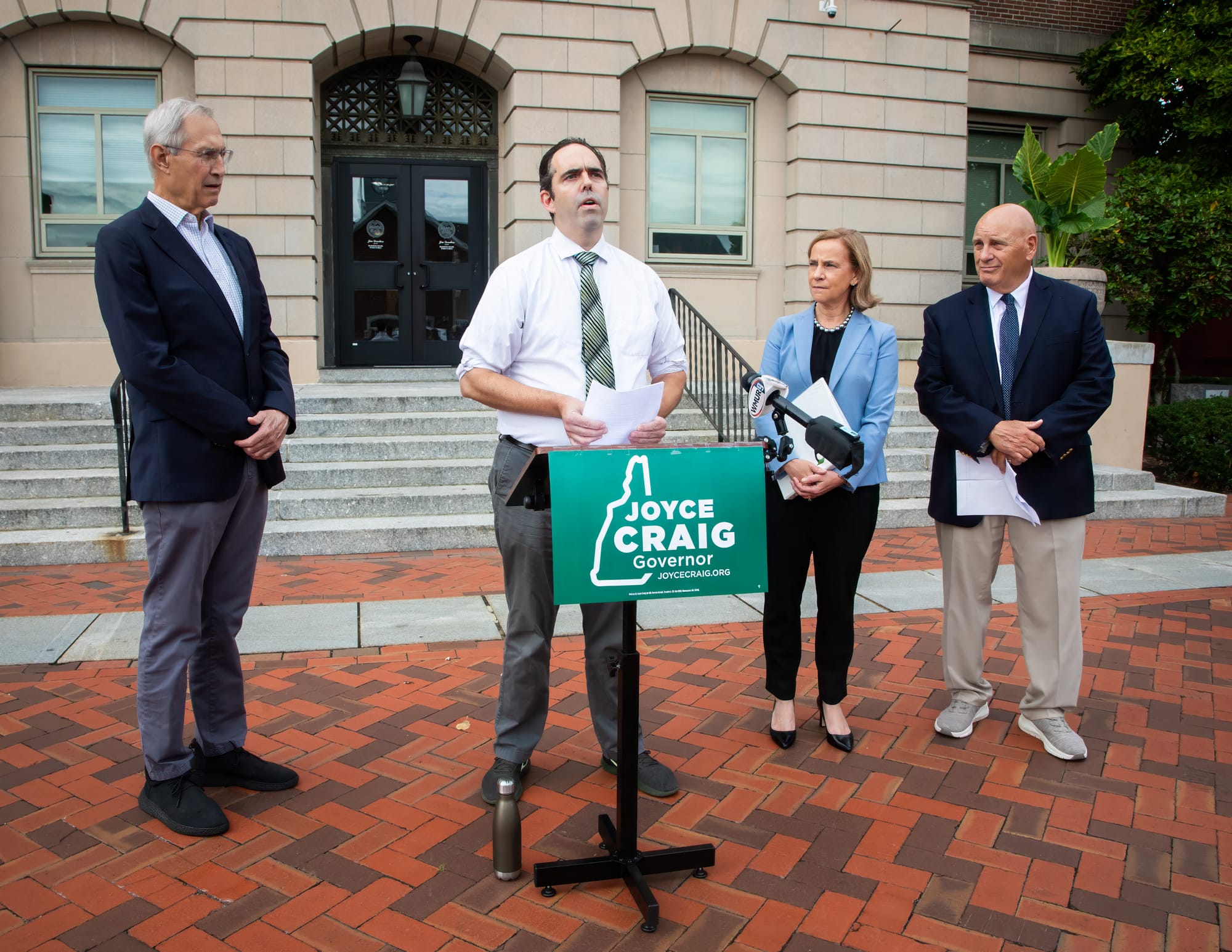 Craig and Donchess call out Ayotte for ad featuring ‘Moms 4 Liberty’ supporter