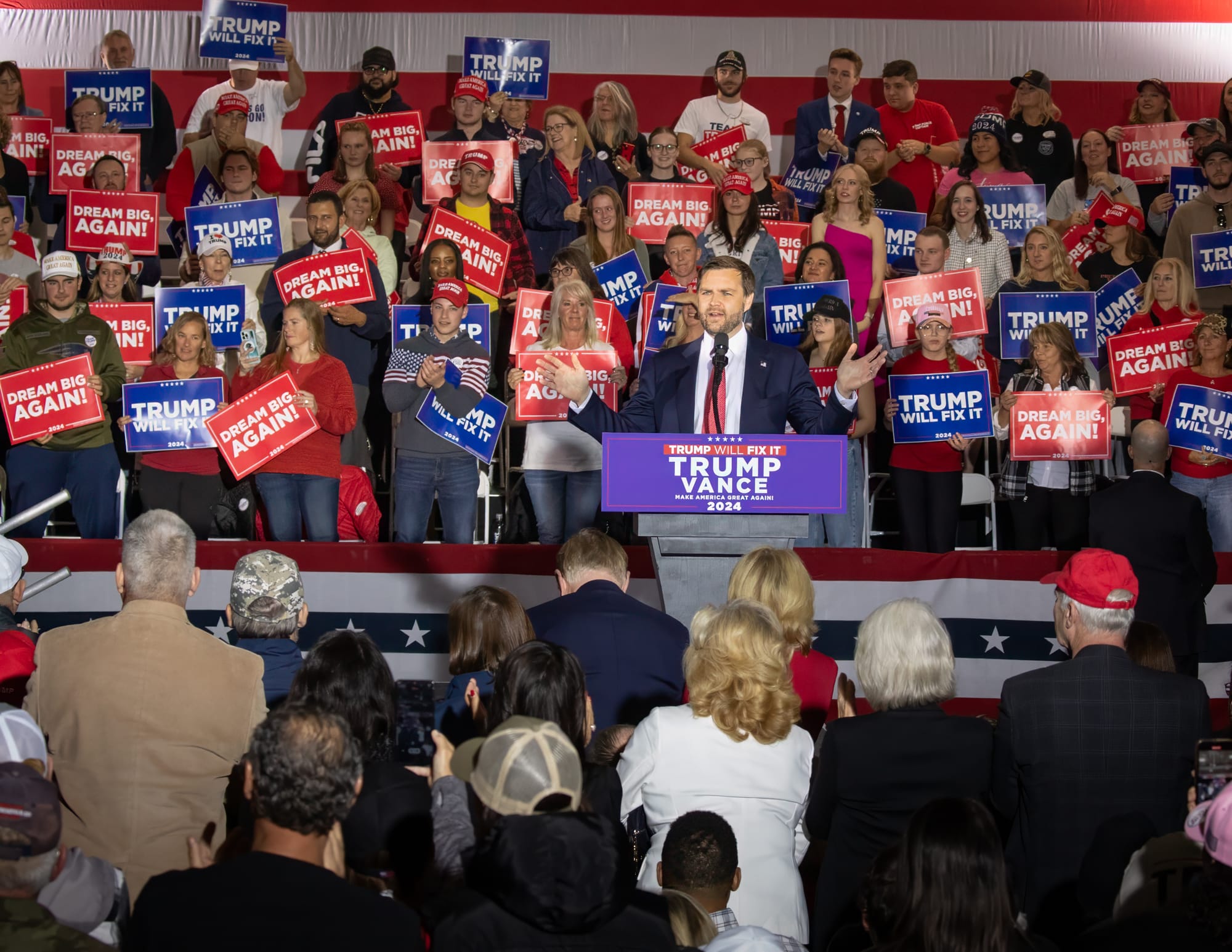 Final push: Vance campaigns in the Granite State with NH Republicans