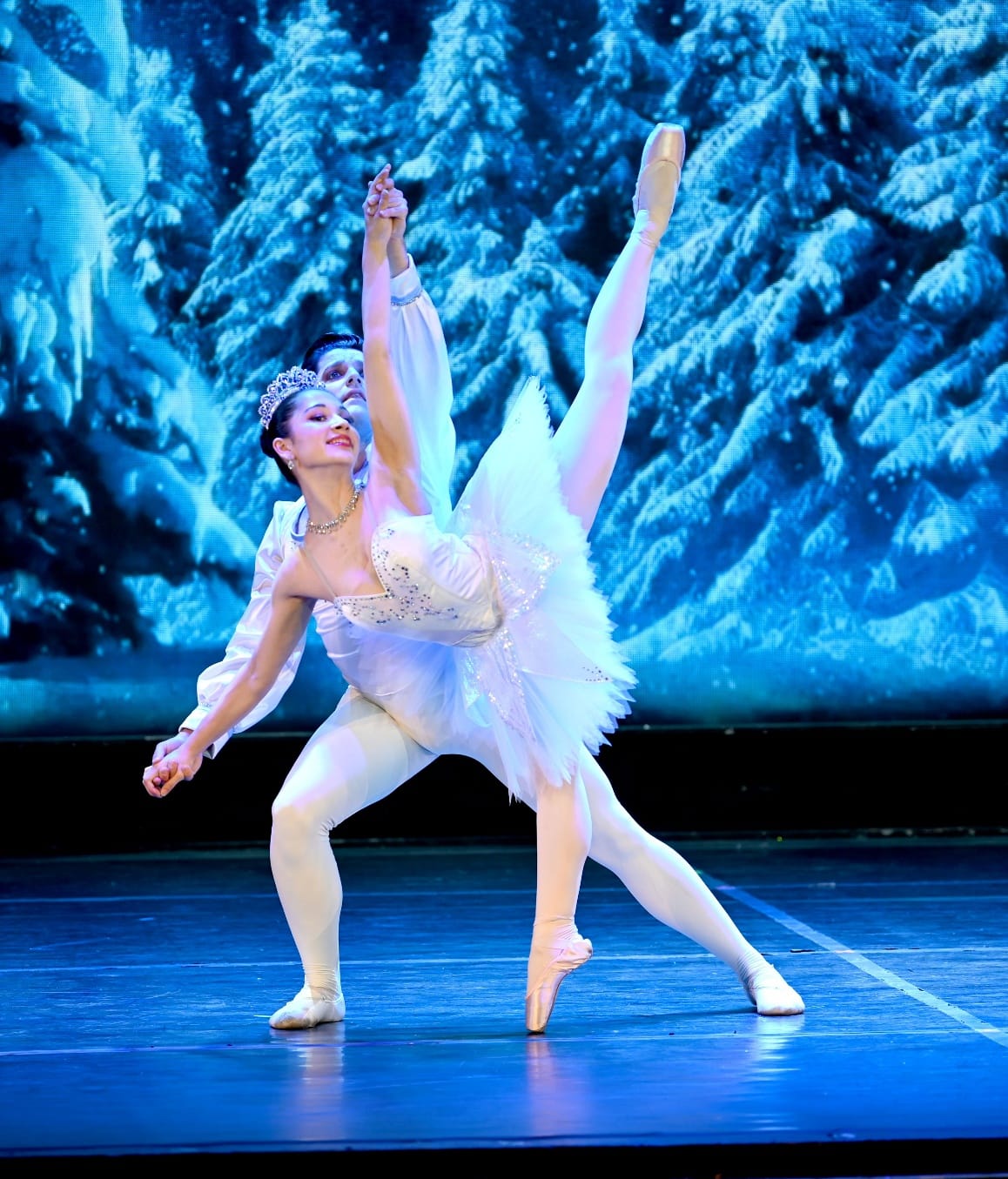 Clara’s dream unfolds Nov. 21-24 as Southern NH Dance Theater presents The Nutcracker at the historic Palace Theatre