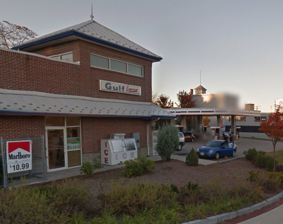 Homeless Man Stabbed, Gets Help from Bystander post image