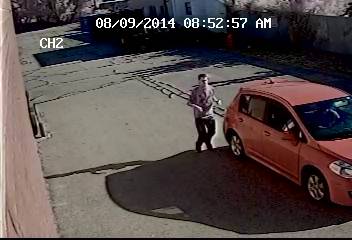 Police seek help in identifying armed pizza shop robber post image