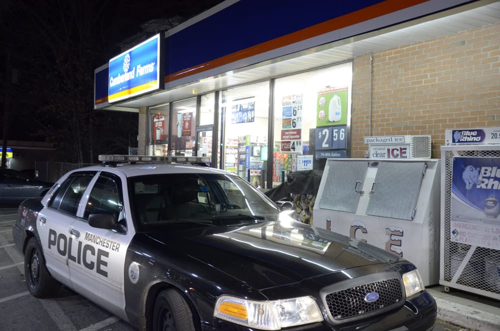 Police investigate armed robbery at Cumberland Farms on Webster Street post image