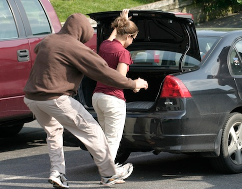 Holiday shoppers: Parking Lot Safety Tips from Manchester Police post image