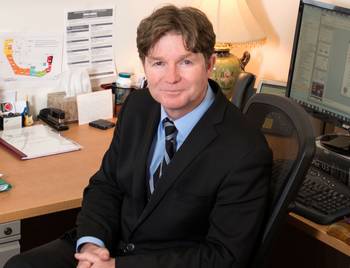 Saint Anselm symposium looks at contrasting approaches to treating addiction post image