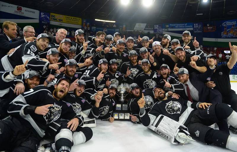 Free Fan Night Out: Monarchs celebrate Calder Cup victory at Verizon June 16 post image