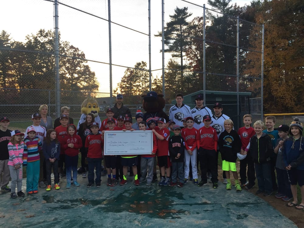 Monarchs pitch in $500 for clean-up at Bedford Little League club house post image