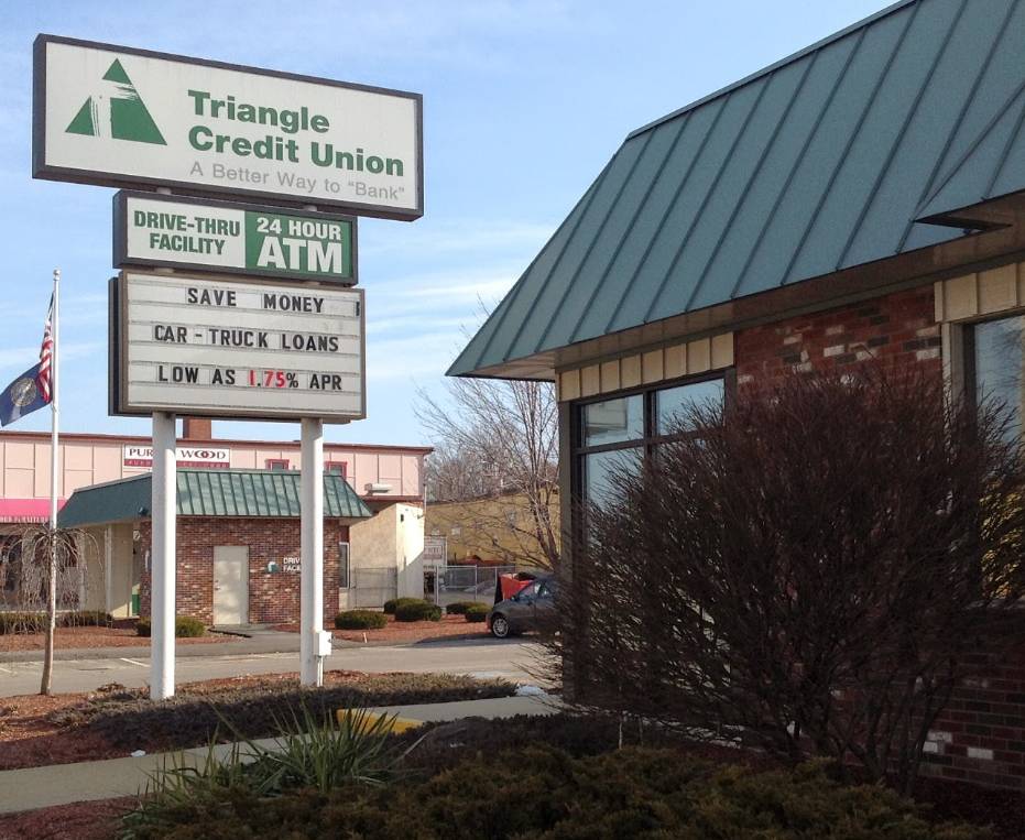Police investigate armed robbery at Triangle Credit Union post image