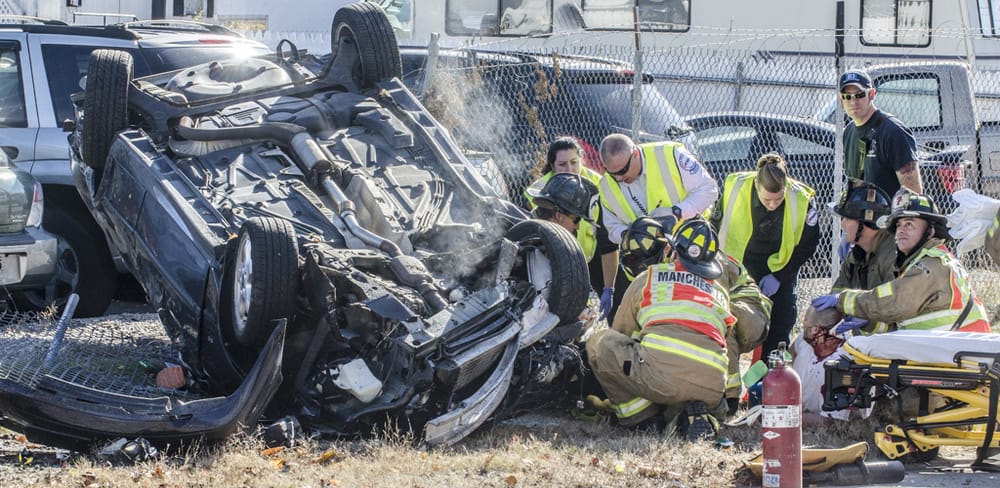 2 injured in morning crash, including pregnant woman post image