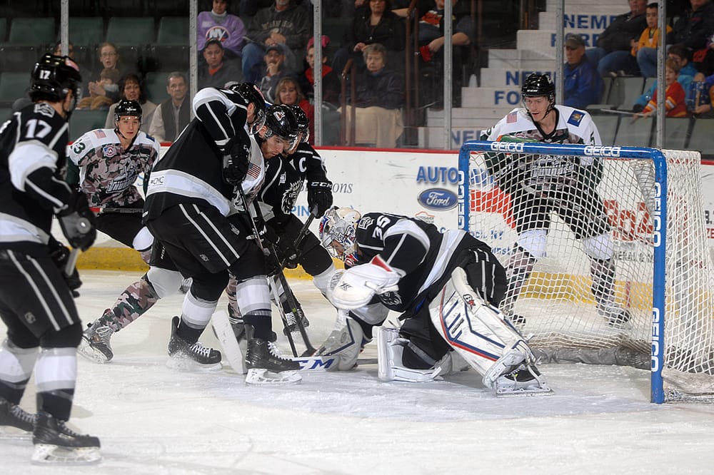 Monarchs Comeback to Win, 4-3, in OT post image
