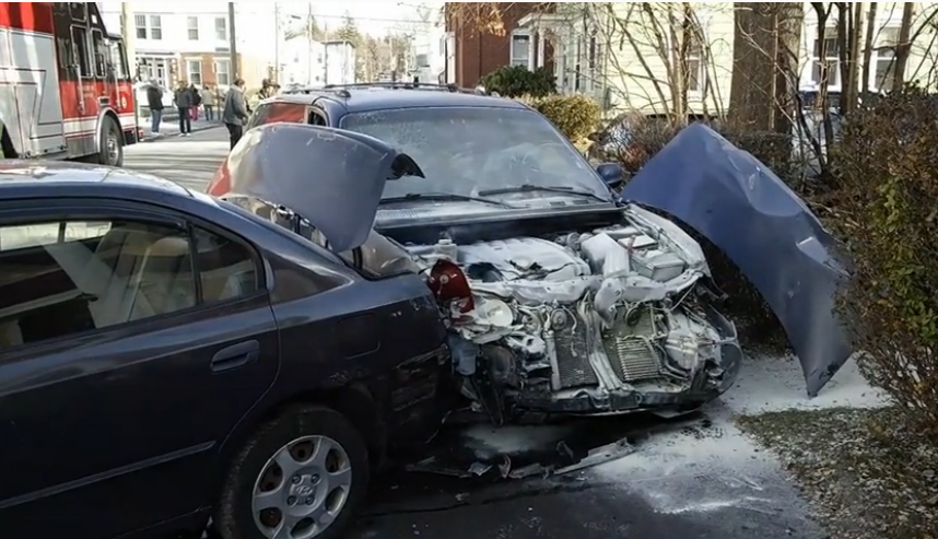 Wrong-way driver faces multiple charges after Maple Street crash post image