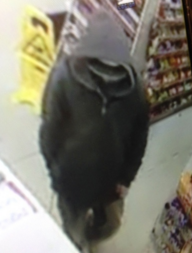 Robber armed with knife hits Union Street Market post image