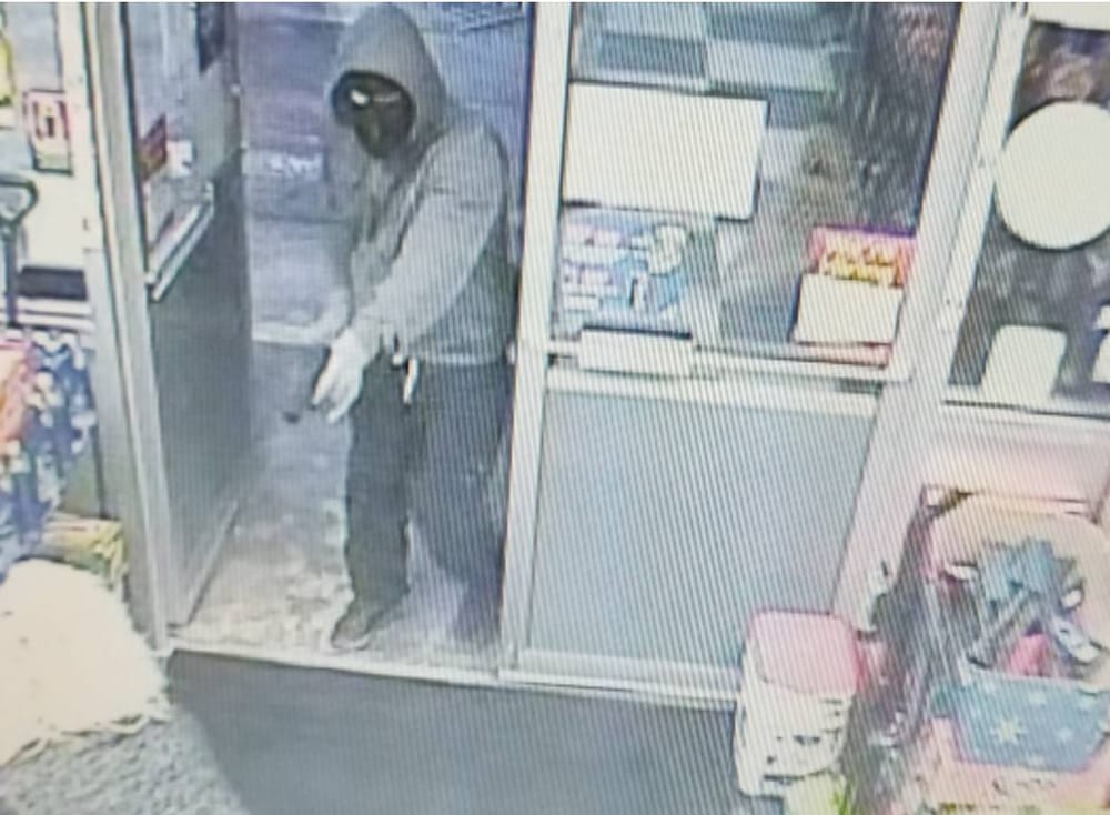 Suspect sought after armed robbery at Z1 Express Market post image