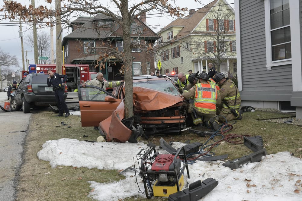 Driver charged with DUI after crash at Beech and Orange streets post image