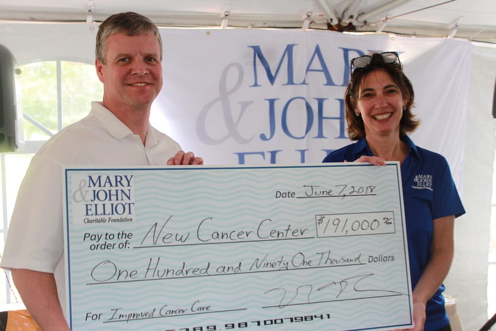 Elliot’s 19th Annual Golf Classic raises $191K toward cancer research center post image
