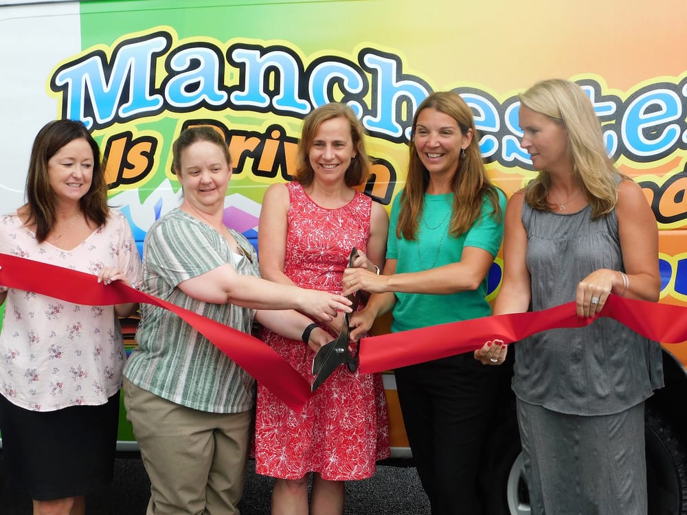 Bookmobile is back! Summer literacy and learning program kicks off July 9 post image