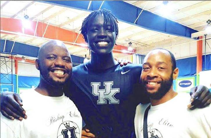 Midnight Madness 2018: A night of basketball and hoop dreams for city youth post image