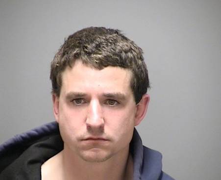 Man robs Lowell Street Domino’s Pizza using hypodermic needle as weapon post image