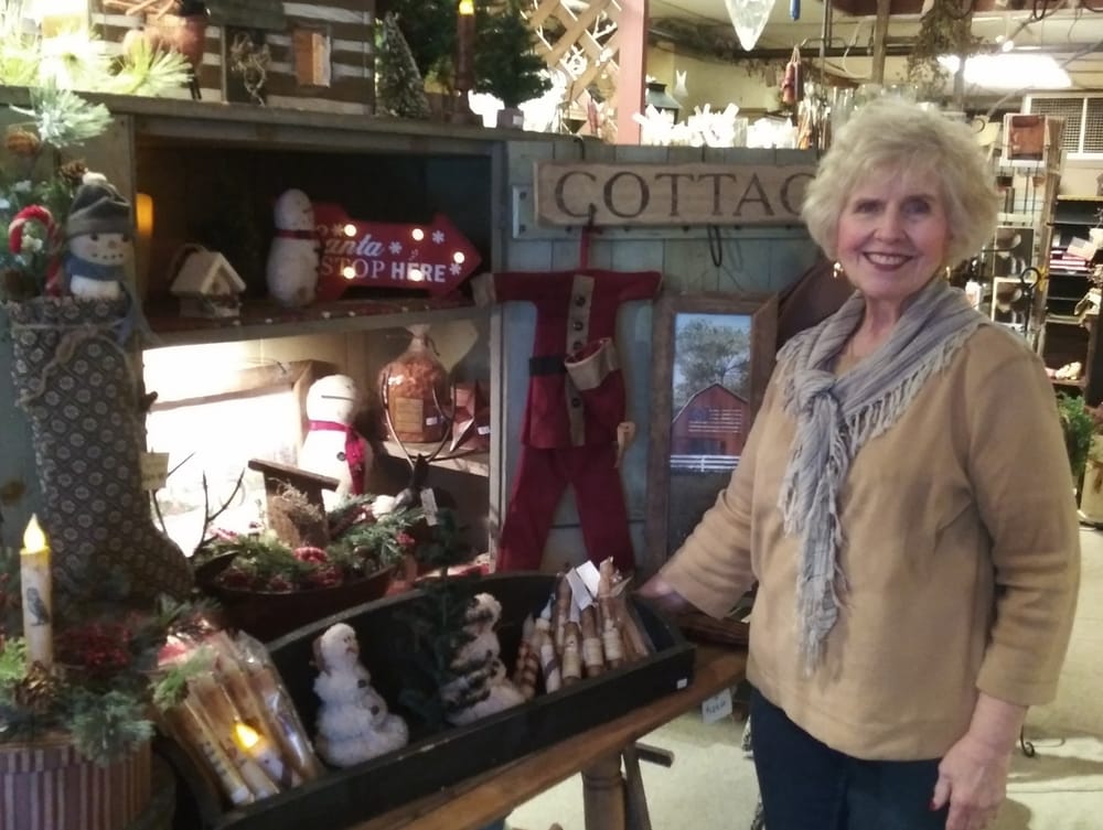 With Heart & Hand: Where Christmas magic lives on Elm Street post image