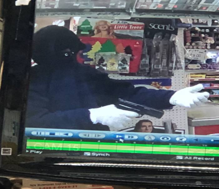 Armed robber gets away with cash from Merrimack Street convenience store post image