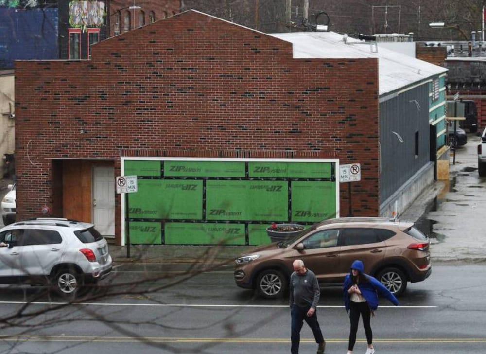 New life for city landmark: Shopper’s Pub + Eatery at Indian Head post image