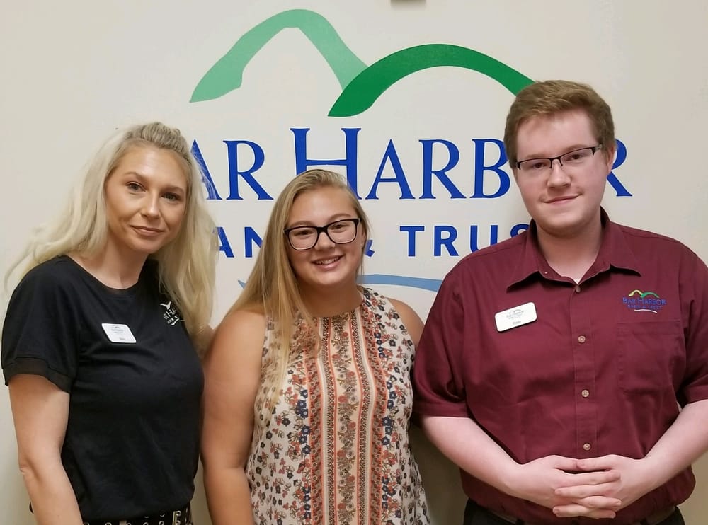 Bar Harbor Bank & Trust awards 6 tech education scholarships post image