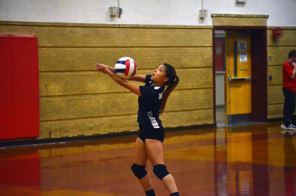 Memorial can’t overcome undefeated Hollis-Brookline post image