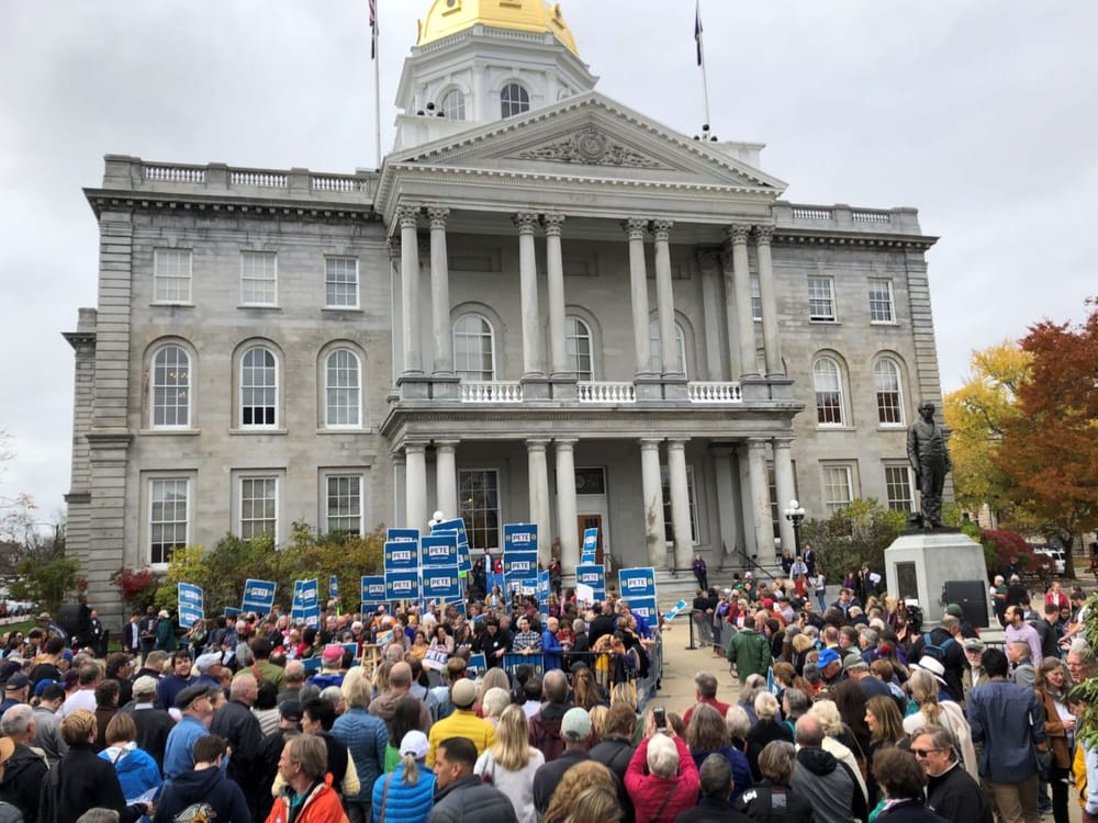 With a special hug and hundreds of friends, Mayor Pete files for the NH Primary post image