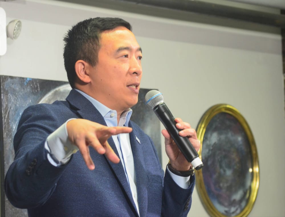 Yang draws large audience at Union Street stop post image