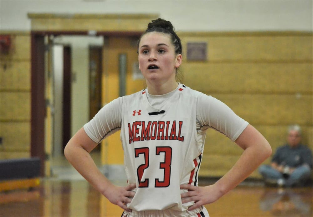 Memorial girls’ hoops alumni playing current squad on Monday post image