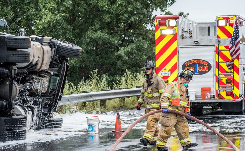 Crash on I-93 leaves 2 injured, backs-up traffic for several hours post image