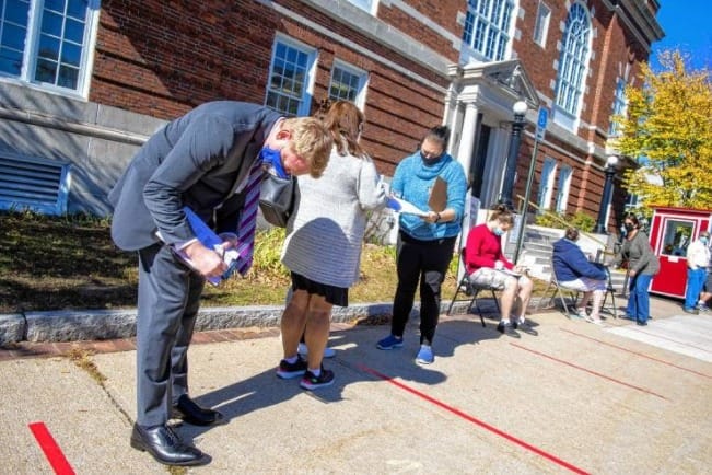 Here’s how you can vote now in person in New Hampshire post image