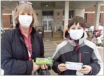 Founders Academy 7th-grader and ‘Son of the American Legion’ donates canteen books to Manchester VA post image