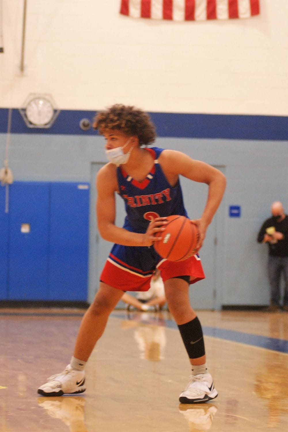 Trinity hoops squads begin march toward March post image