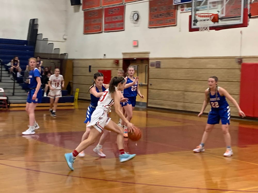 McNelly, Webster lead Central-Memorial girls past Souhegan, 8-0 post image