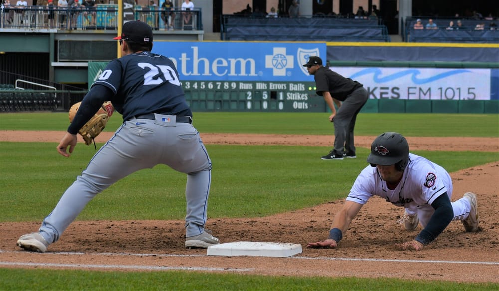 Fisher Cats grab series finale over Reading post image