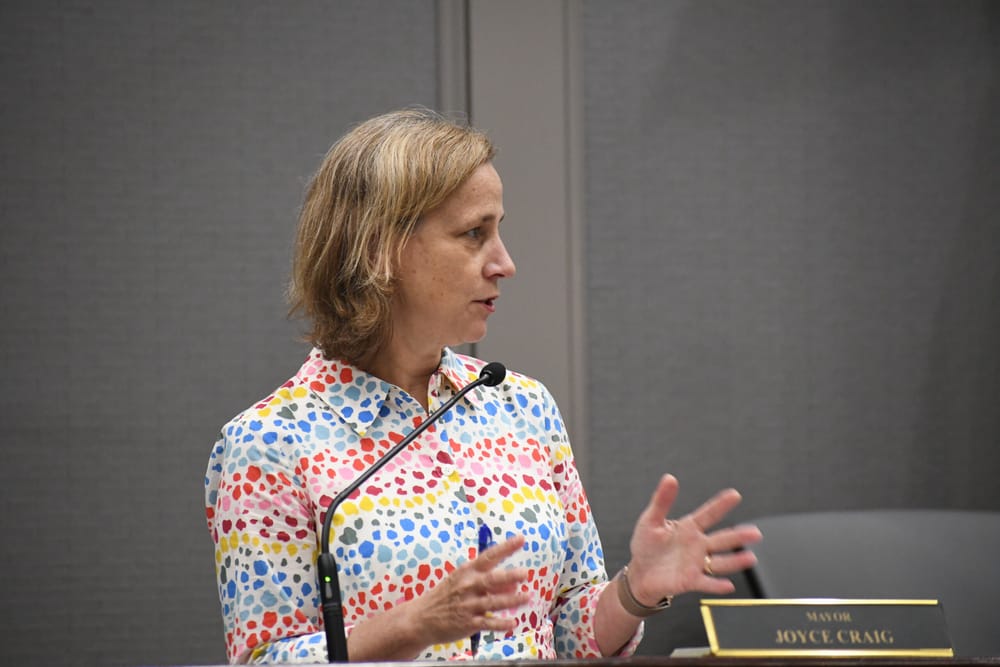 Mayor Craig urges PUC to adjust winter disconnection policy post image